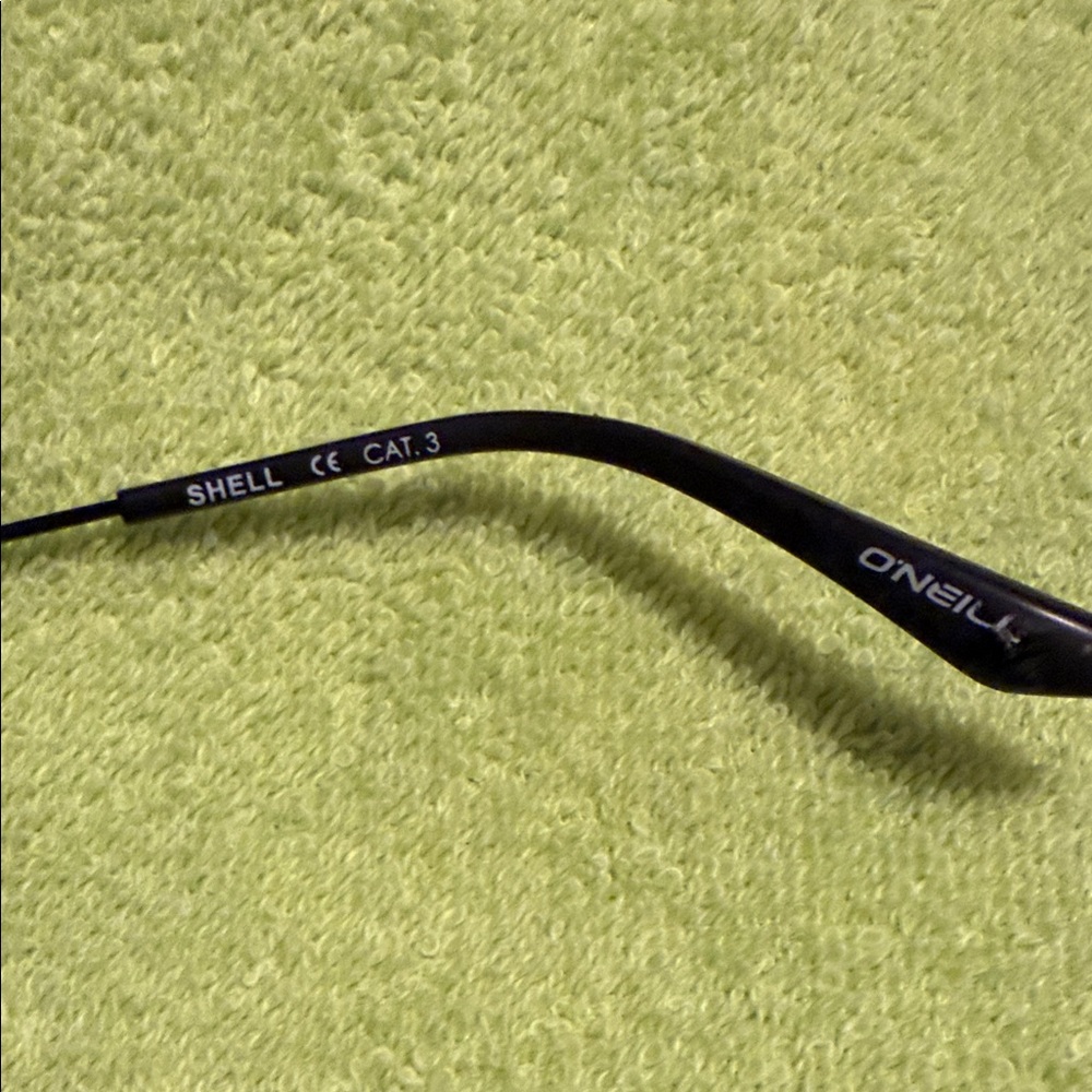 O'Neill Dark Frame Polarized Women's Sunglasses - Picture 5 of 5